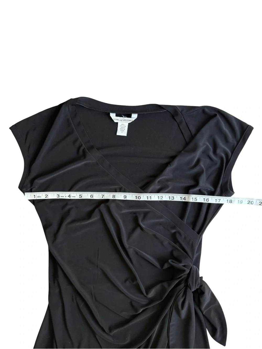 Diane Von Furstenberg DVF Black Silk Jersey Wrap‎ Dress Classic LBD Tie Waist 🎀